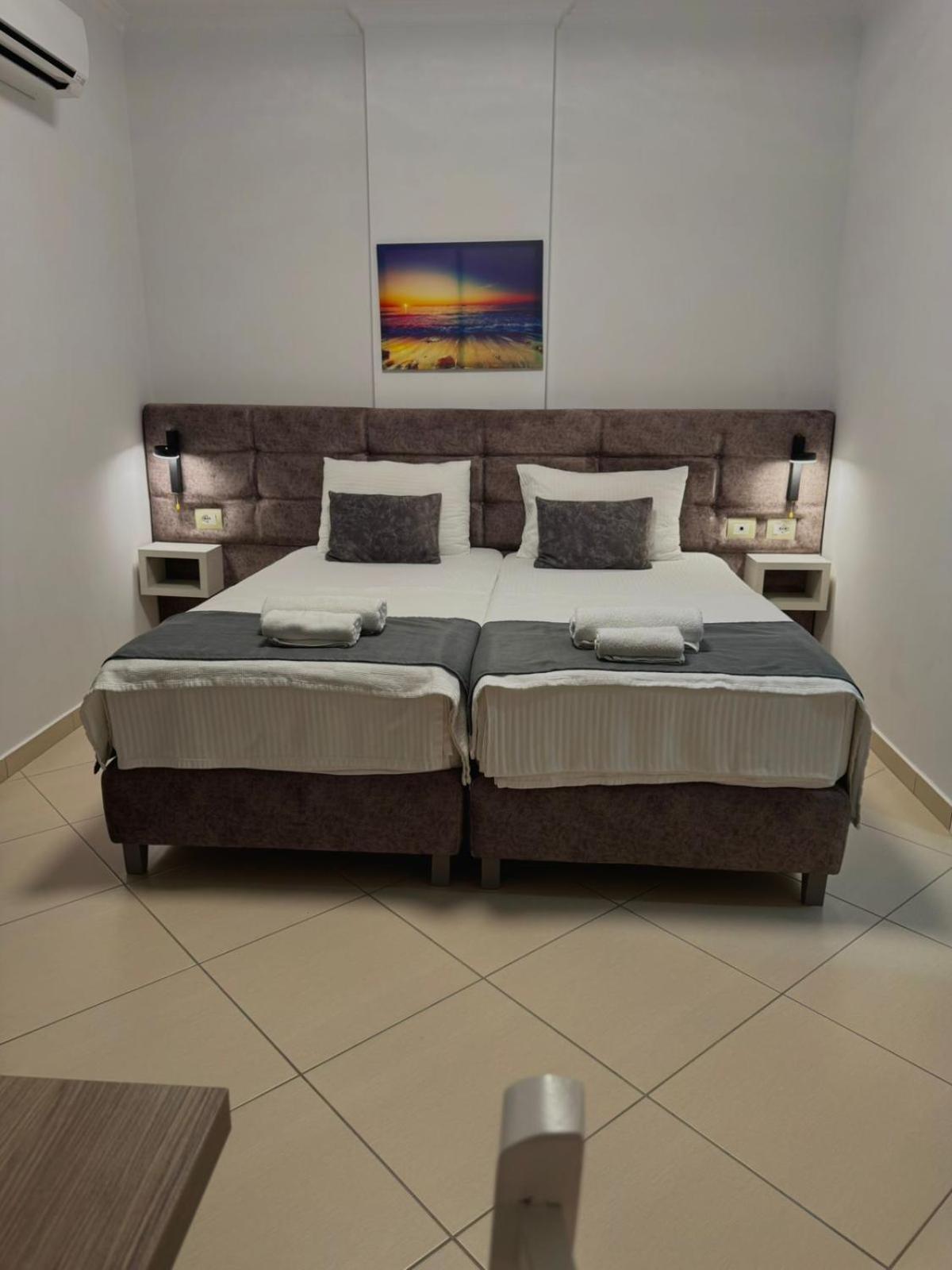 Hotel Abedini Saranda Kültér fotó