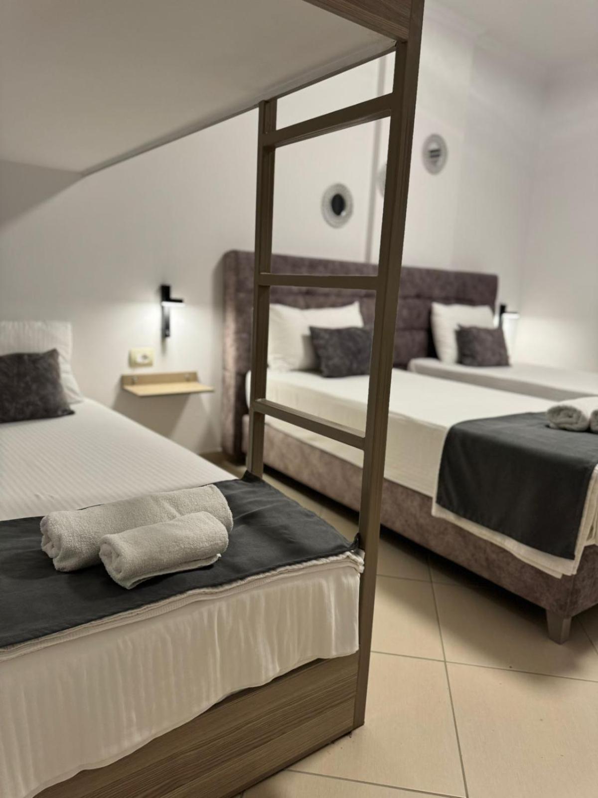 Hotel Abedini Saranda Kültér fotó