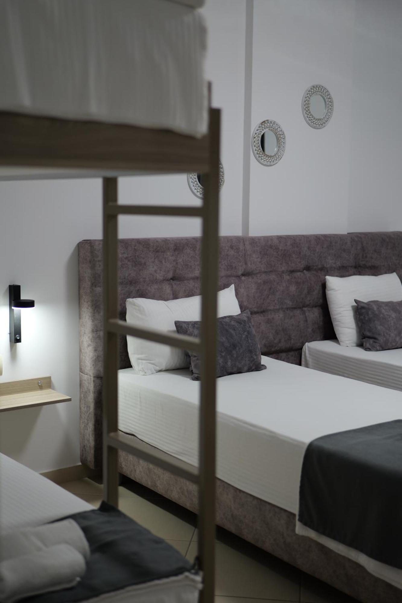 Hotel Abedini Saranda Kültér fotó