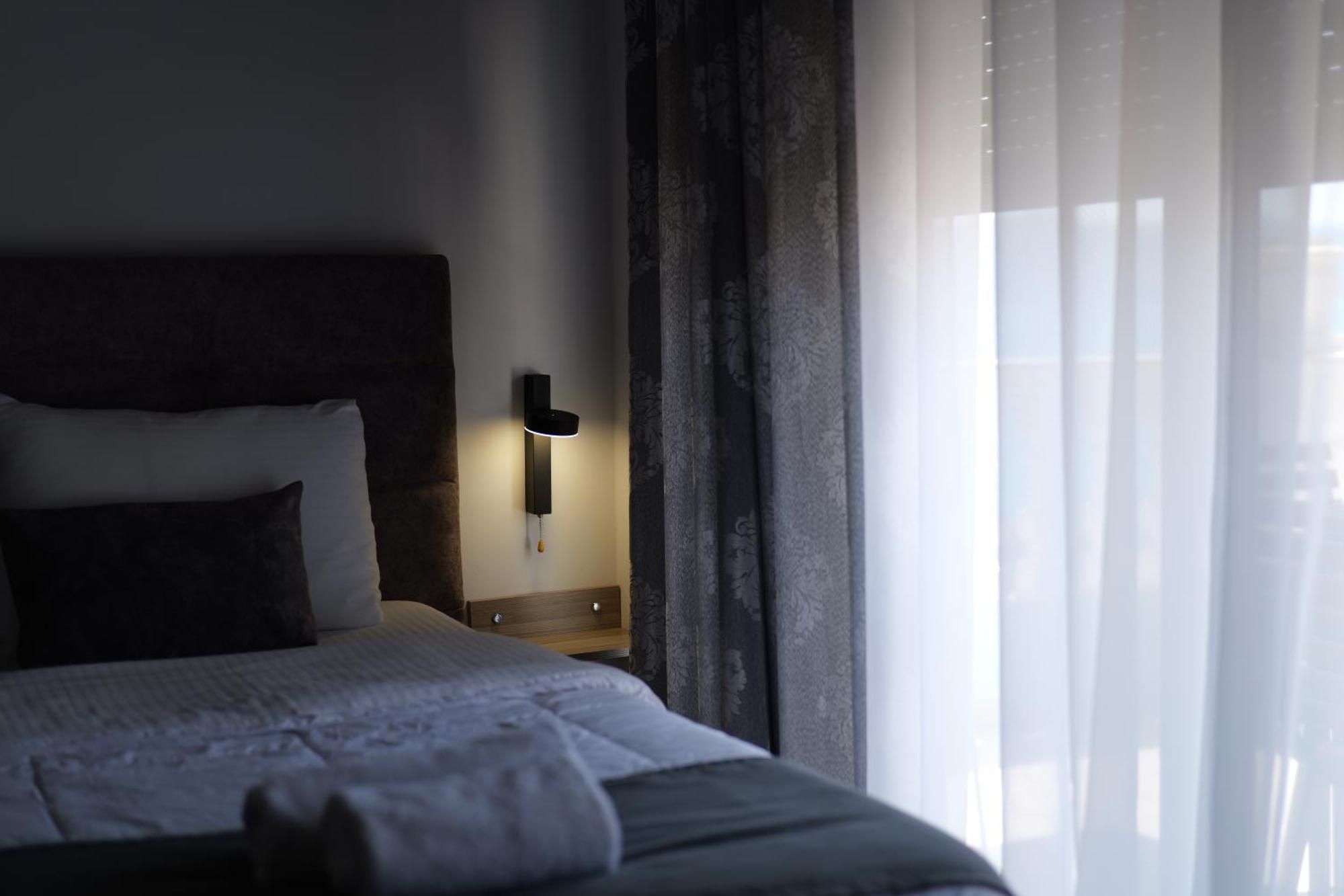 Hotel Abedini Saranda Kültér fotó