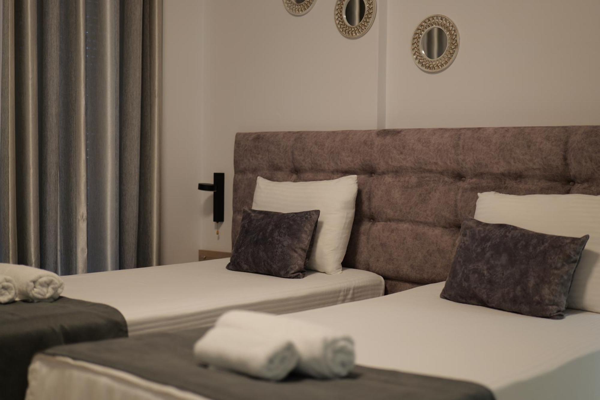 Hotel Abedini Saranda Kültér fotó